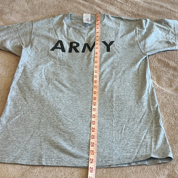 Gently worn Army T-Shirt, Size L - Picture 3 of 4